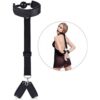 Inmovilizador de manos, se sujeta al cuello y trae mordaza ideal para practicantes BDSM. Domina a tu pareja y disfruten del juego juntos.es muy cómodo para utilizarlo. Correas ajustable